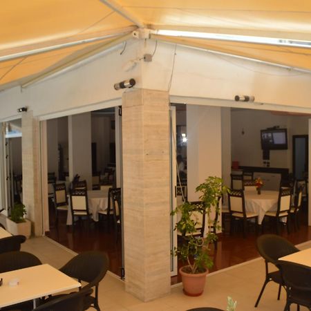 Hotel Riviera Durrës Dış mekan fotoğraf