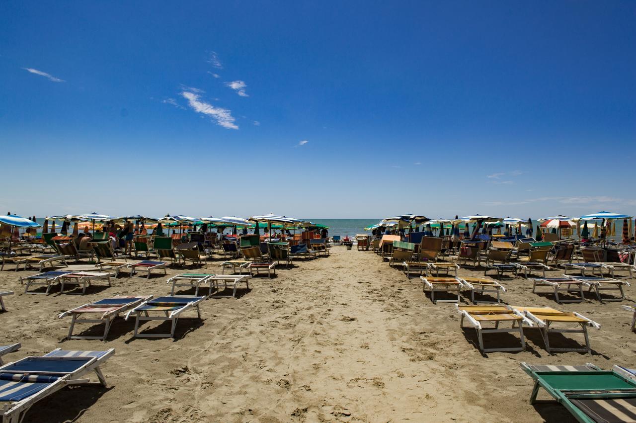 Hotel Riviera Durrës Dış mekan fotoğraf