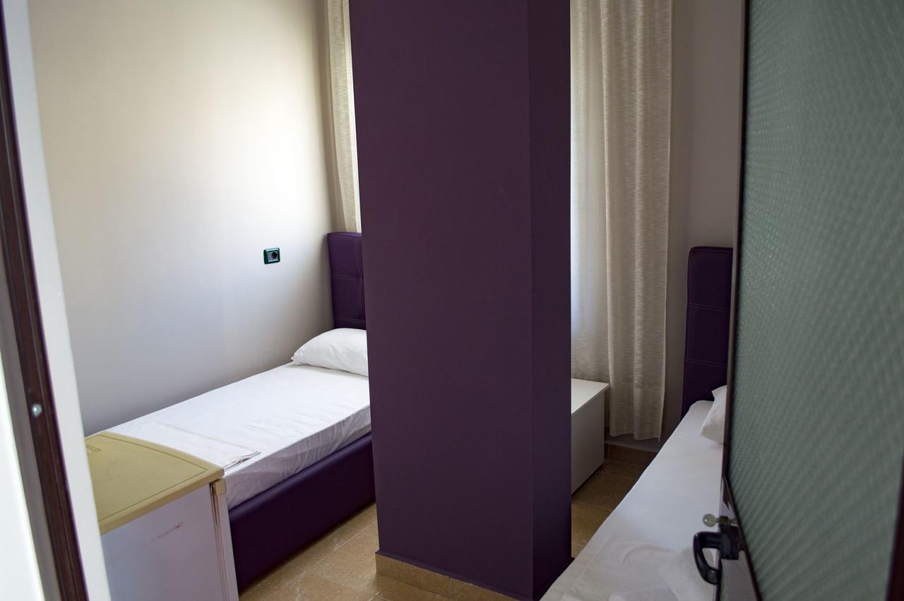 Hotel Riviera Durrës Dış mekan fotoğraf