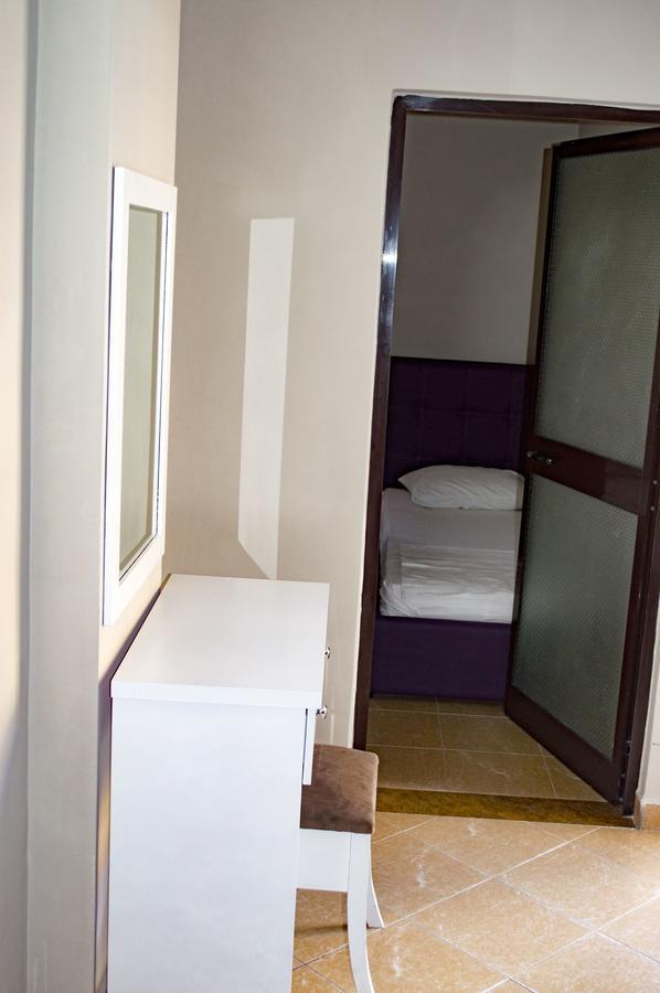 Hotel Riviera Durrës Dış mekan fotoğraf